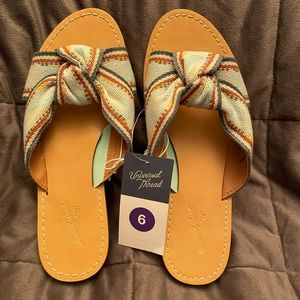 Women’s Universal Thread melody sandals teal